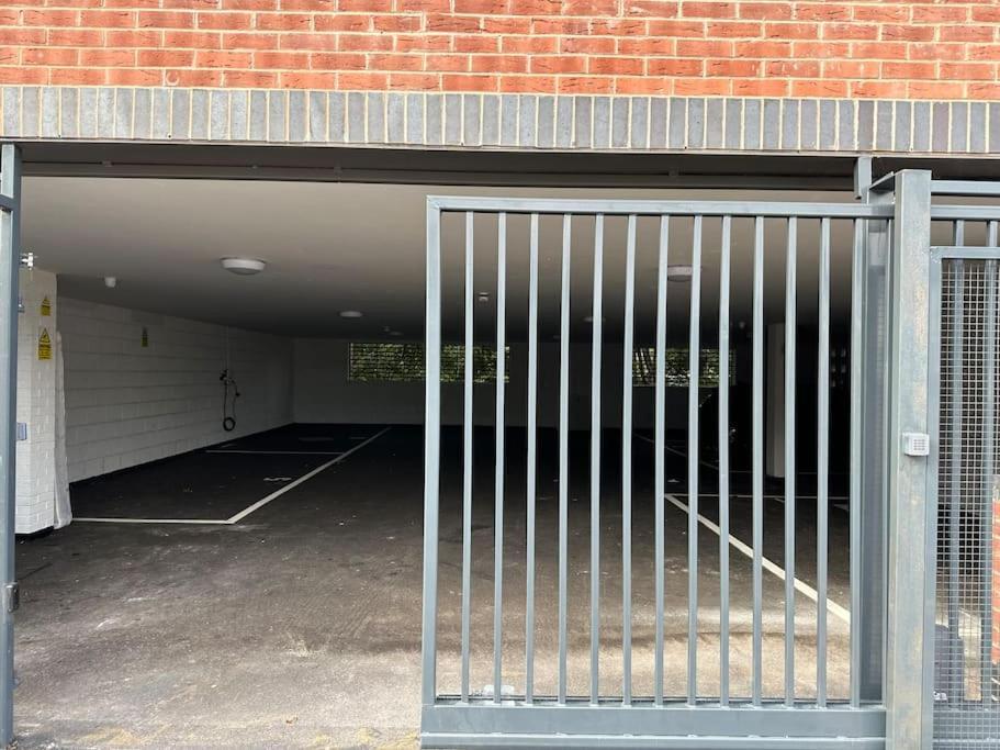Brand New Modern Luxurious Apartment Near The City Birmingham Buitenkant foto